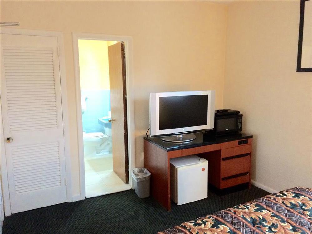 Americas Best Value Inn Media Philadelphia الغرفة الصورة